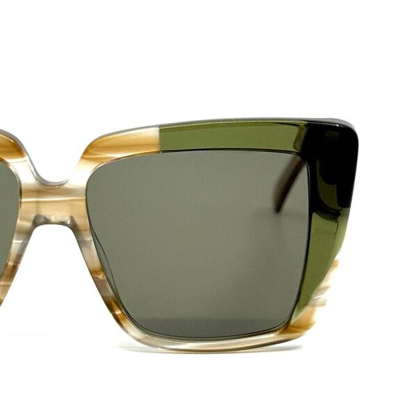 NEW!!! SALVATORE FERRAGAMO Sunglasses SF1060SN 263 Authentic main image 8